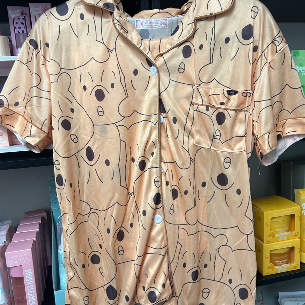 Winnie the Pooh Pattern pajama set